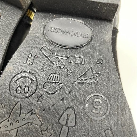 Steve Madden Womens Black Faux Suede Quilted Side Zip Bootie Size 7 - Picture 9 of 11